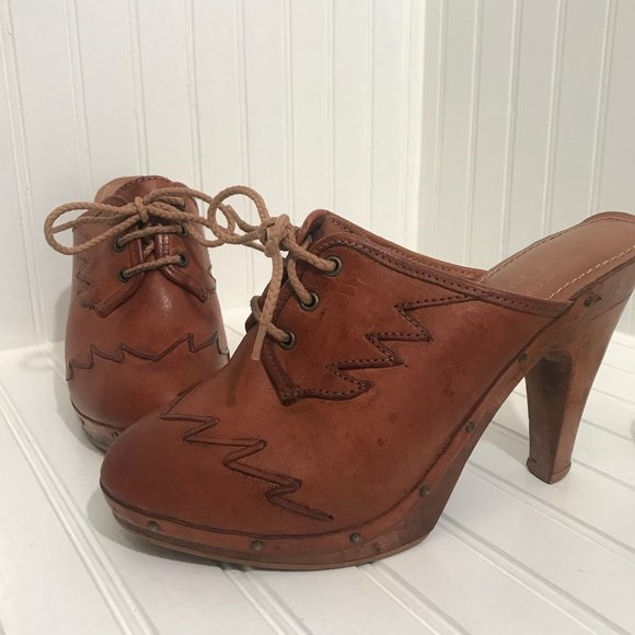 Vintage 70's QualiCraft Wooden Heel Platform Clogs - Picture 11 of 14